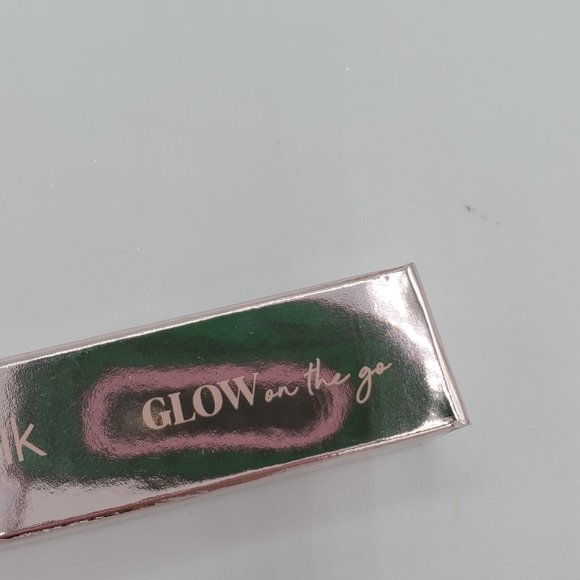 GIRLACTIK Glow On The Go Highlighter Stick in Jet Setter NEW - Picture 5 of 12